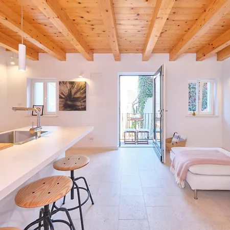 Heritage House In Historic Center Of Сasa de vacaciones Split