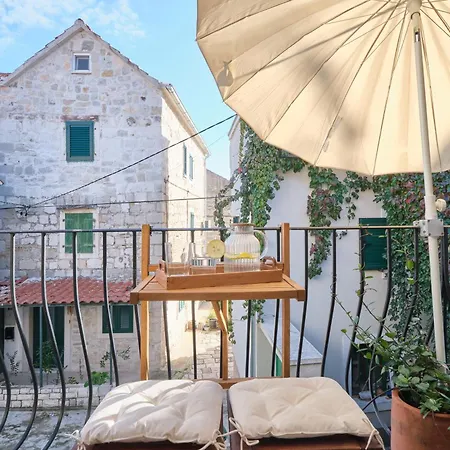 Heritage House In Historic Center Of Сasa de vacaciones Split